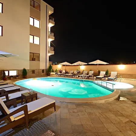 Stanny Court Aparthotel 3*