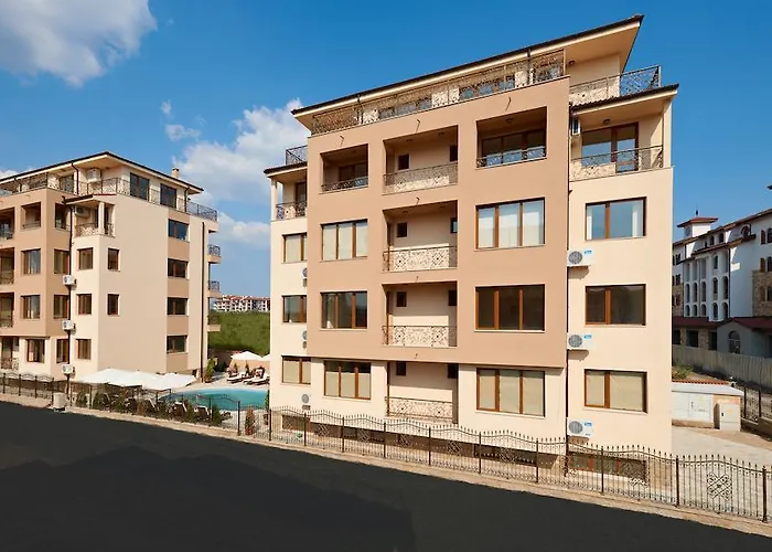 Apartahotel Stanny Court 3*